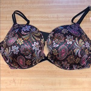 Victoria’s Secret Very Sexy Push-up Bra NWT